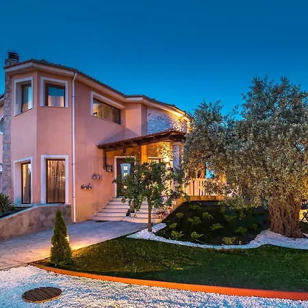 Willa Fokas Luxury *